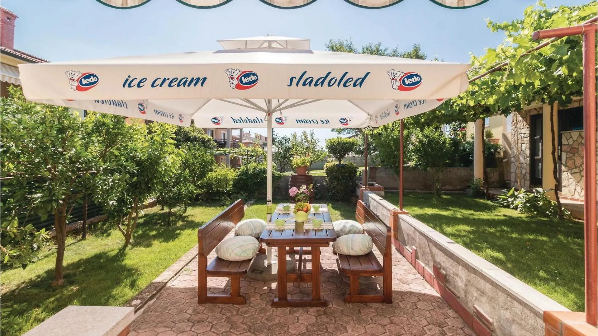 2 Bedroom Amazing Home In Pula