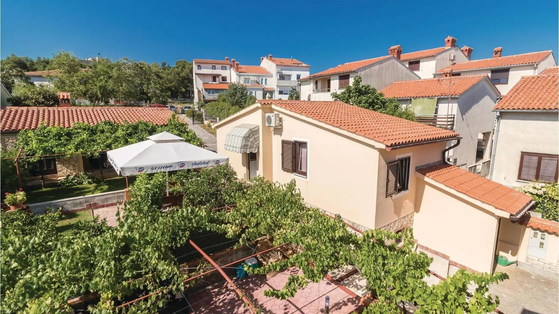 Holiday home 2 Bedroom Amazing Home In Pula